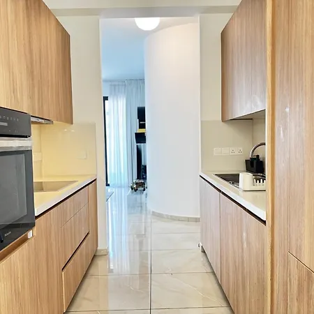 Wealthystays Downtown Premium Nicosia