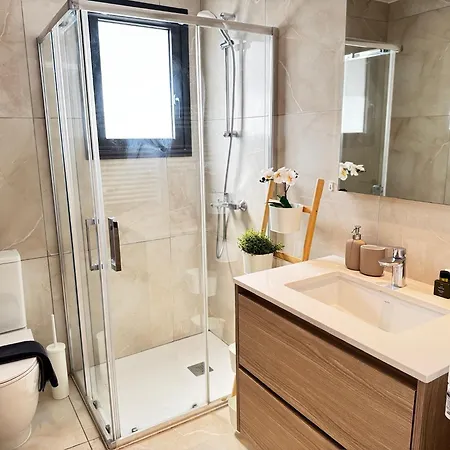 דירה Wealthystays Premium ניקוסיה