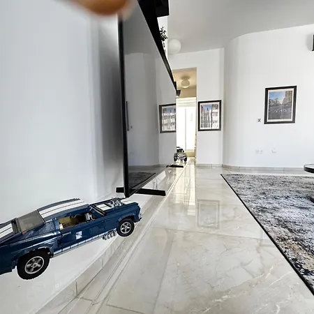 Wealthystays Downtown Premium Apartment Nicosia