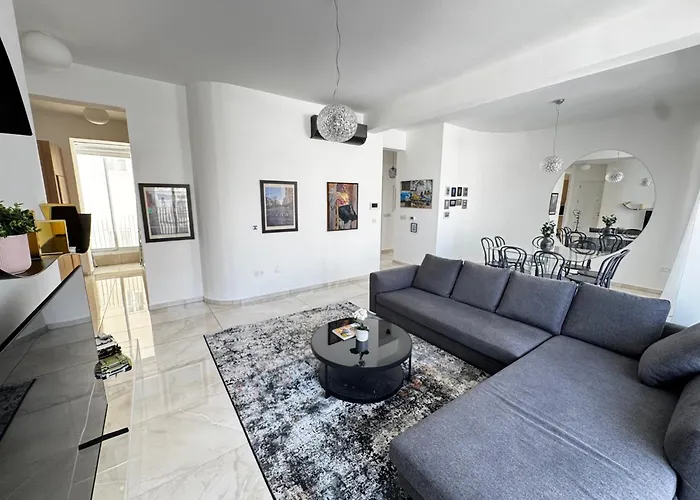 Wealthystays Premium Lägenhet Nicosia