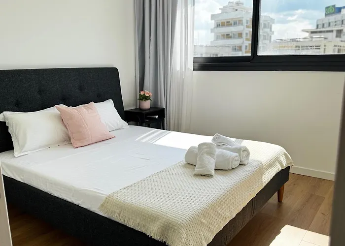 Lägenhet Wealthystays Premium Nicosia